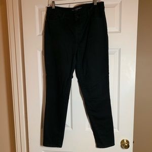 Chico’s Sz 2 Platinum Jegging